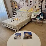 Fontana Di Trevi Apartment, 24h Check-in *