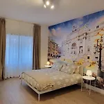Fontana Di Trevi Apartment, 24h Check-in Penzion *