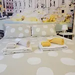 Fontana Di Trevi Apartment, 24h Check-in Penzion Řím