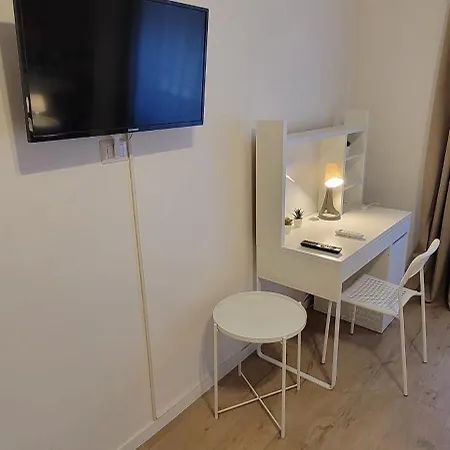 Guest house Fontana Di Trevi Apartment, 24h Check-in *